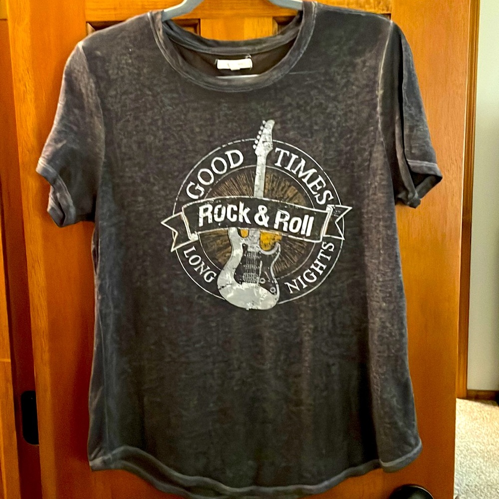 Maurices vintage style tshirt